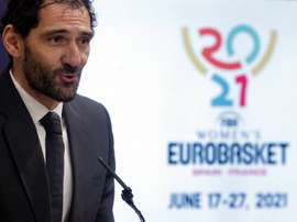 El presidente de la Federación Española de Baloncesto, Jorge Garbajosa, durante la presentación del logotipo oficial del Eurobasket femenino 2021 que se celebrará conjuntamente con Francia en junio de 2021. EFE/Kai Försterling