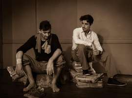 La historia del 'mejor futbolista de los pobres', en teatro. EFE