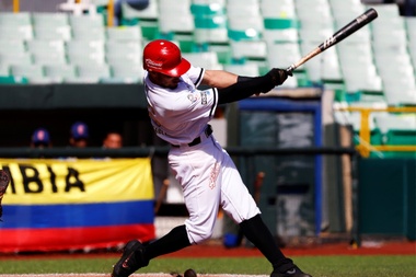 En la imagen un registro del guardabosque central de los Tomateros de Culiacán de México, Noel Rico, quien fue seleccionado como uno integrantes del Equipo Todos Estrellas de la Serie del Caribe 2020 de béisbol. EFE/Thais Llorca