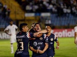 Córdova salva la papeleta del América. EFE/Esteban Biba