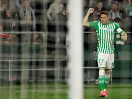 Joaquín Sánchez deverá bater recorde ainda nesta temporada. EFE/Julio Muñoz/Arquivo