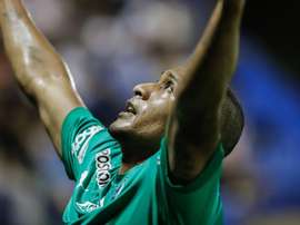 Palavecino fulmina las opciones de Club River Plate. EFE/Nathalia Aguilar