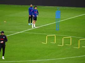 Costa se ejercitó con precaución para el choque ante el Espanyol. EFE