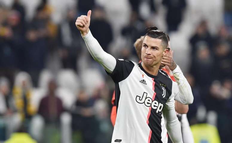 Sarri Wants Juve To Give Ronaldo A Gift In Serie A Showdown With Inter Besoccer
