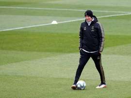 Time de Zidane deve buscar reforços para o meio de campo na próxima janela. EFE/Chema Moya