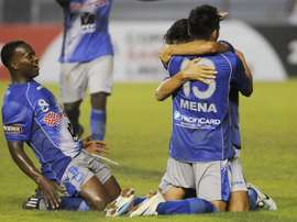 El fútbol apara en Ecuador al menos este fin de semana. EFE