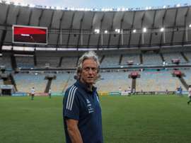 El veterano entrenador dio positivo en coronavirus. EFE