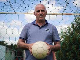 Alzamendi, un ex futbolista único en su especie. EFE