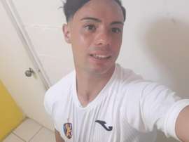 El único futbolista español del mundo que puede seguir jugando. EFE