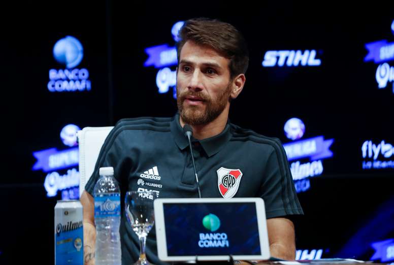 La judoca Paula Pareto (campeona olímpica en Río 2016), el capitán de River Plate Leonardo Ponzio (en la imagen), el excentrocampista de San Lorenzo Leandro Romagnoli y la voleibolista Julieta Lazcano son algunos de los deportistas que se sumaron a la iniciativa. EFE/David Fernández/Archivo