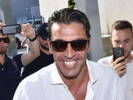 Buffon podría jugar el Mundial de Catar, según Cassano. EFE