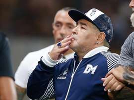Gimnasia pourrait prolonger Maradona avec un salaire revue à la baisse. EFE