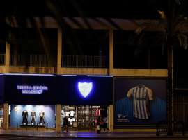 La Rosaleda, lista para volver a sentir a su equipo. EFE