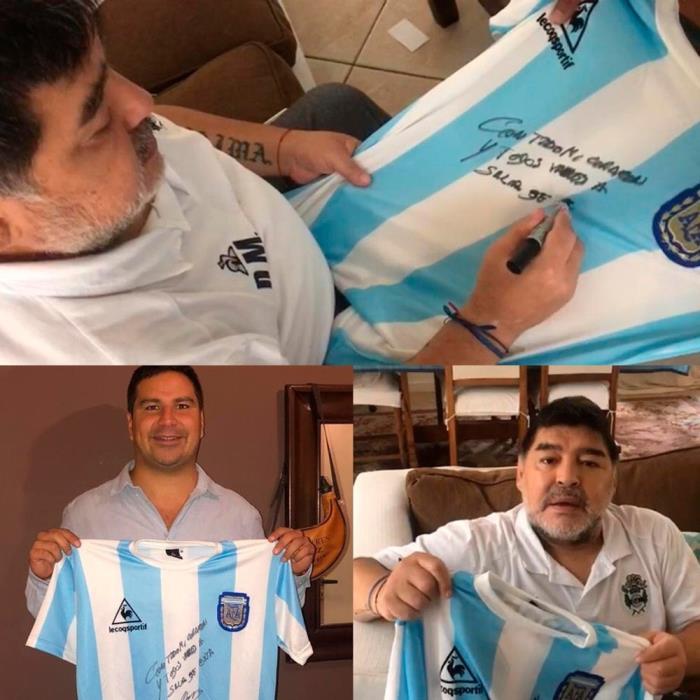 Una Camiseta Firmada Por Maradona Disparo La Ayuda A Un Barrio Necesitado Besoccer