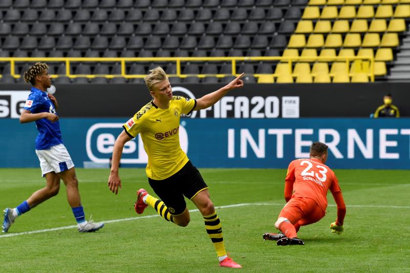 Allemagne: Le Borussia Dortmund régale déjà face à Schalke - Foot - ALL Allemagne: Le Borussia Dortmund régale déjà face à Schalke - Foot - ALL