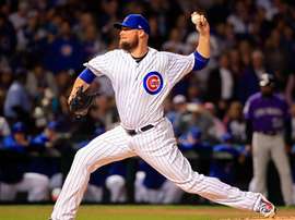 En la imagen, el jugador de los Cachorros de Chicago, Jon Lester. EFE/Tannen Maury/Archivo