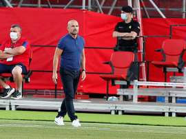 Paco López valoró positivamente el punto sumado ante la Real. EFE/Archivo