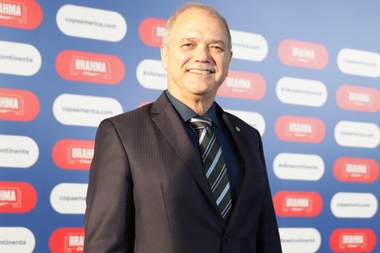 El presidente del Comité Olímpico de Venezuela (COV) Eduardo Álvarez habla en una entrevista con Efe el 18 de junio de 2020 en Caracas (Venezuela). EFE/Miguel Gutiérrez