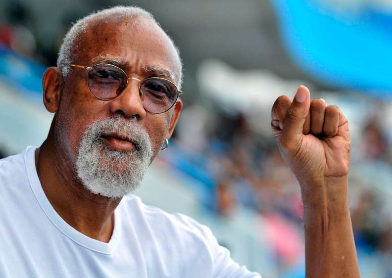 John Carlos, medallista de bronce de los 200 metros en los Juegos Olímpicos de México (1968). EFE/Stringer/Archivo