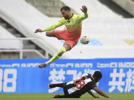El City no falló y también peleará por la FA Cup. EFE