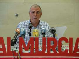 Quien quiera puede formar parte del Murcia en unos entrenamientos especiales. EFE