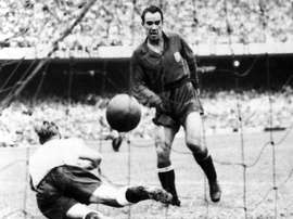 Nadie ha olvidado aquel gol de Telmo Zarra. EFE