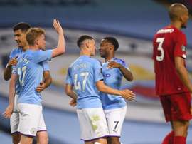 City foi soberano em campo e venceu os campeões por 4 a 0. EFE/EPA/Laurence Griffiths/NMC