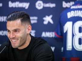 El Levante anunció la marcha de Bruno en las redes. EFE