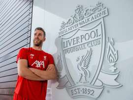 Adrián describió cómo gestiona Klopp su vestuario. EFE/ Peter Powell/Archivo
