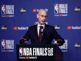 En la imagen, el comisionado de la NBA, Adam Silver. EFE/Larry W. Smith/Archivo