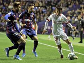 O Villarreal toma a dianteira por Kubo. EFE