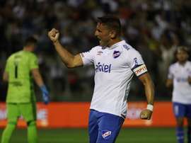 Nacional y Peñarol siguen con su preparación. EFE