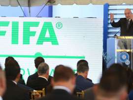 Infantino colaborará con las autoridades en lo que haga falta. EFE