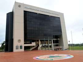 La Federación Ecuatoriana de Fútbol exige soluciones a la CONMEBOL y la FIFA. EFE