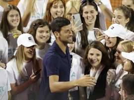 En la imagen el tenista serbio Novak Djokovic (c). EFE /ANDREJ CUKIC /Archivo