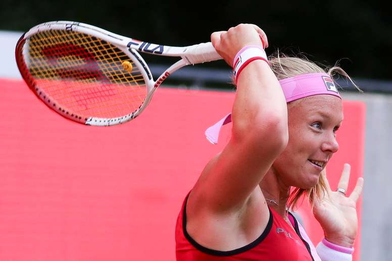 Fotografía tomada el pasado 14 de julio en la que se registró a la tenista holandesa Kiki Bertens, en Berlín (Alemania). EFE/Omer Messinger/Archivo