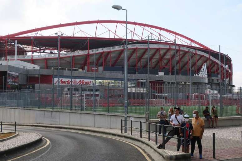 Los aficionados de los clubes portugueses podrán asistir a los partidos de UCL y UEL. EFE/Archivo