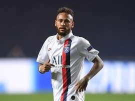 Neymar enfrentará o RB Leipzig na próxima terça-feira. EFE/EPA/David Ramos