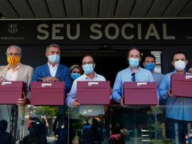 La plataforma recogió 20.687 firmas de socios para echar a Bartomeu. EFE