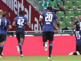Goles y festival de los visitantes en el primer sábado de la Bundesliga. EFE