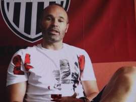 Iniesta ve positiva la llegada de Miura. EFE