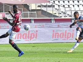 Tablas entre dos aspirantes a Champions entre melancolía y golazos. EFE