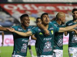 Mena y Meneses pisan el acelerador en León. EFE