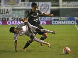 Olimpia y Santos se ven las caras. EFE