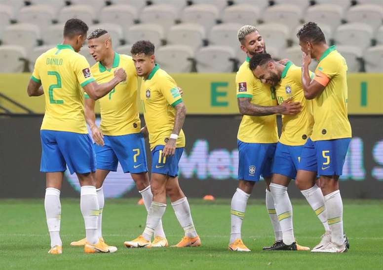 Lei Pele Obriga Jogo Da Selecao Brasileira Passar Na Tv Aberta Besoccer