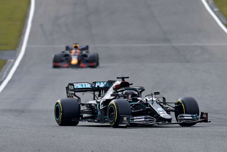La Fórmula 1 regresa este fin de semana a Portugal 24 años después y lo hará en el Autódromo Internacional del Algarve, en Portimão, en un circuito que acogerá por primera vez una prueba del Mundial y que, a pesar de la situación de pandemia, tendrá público en las gradas. EFE/EPA/Ronald Wittek /Archivo