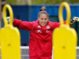 Lola será titular ante la baja de Sandra Paños. EFE