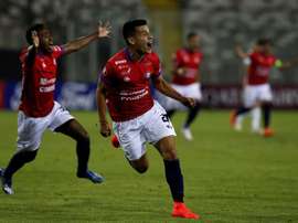 En Bolivia aún celebran que el equipo Jorge Wilstermann vaya a estar presente en octavos. EFE