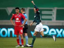 Palmeiras despide con la mano abierta a Tigre. EFE/Nelson Almeida