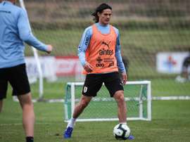 Cavani face au poids de l'Histoire. EFE